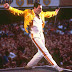 Tum tum tá, tum tum tá. We will, We will Rock you...