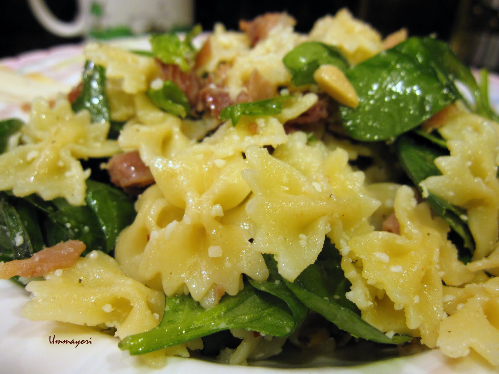 Spinach & Basil Pasta Salad