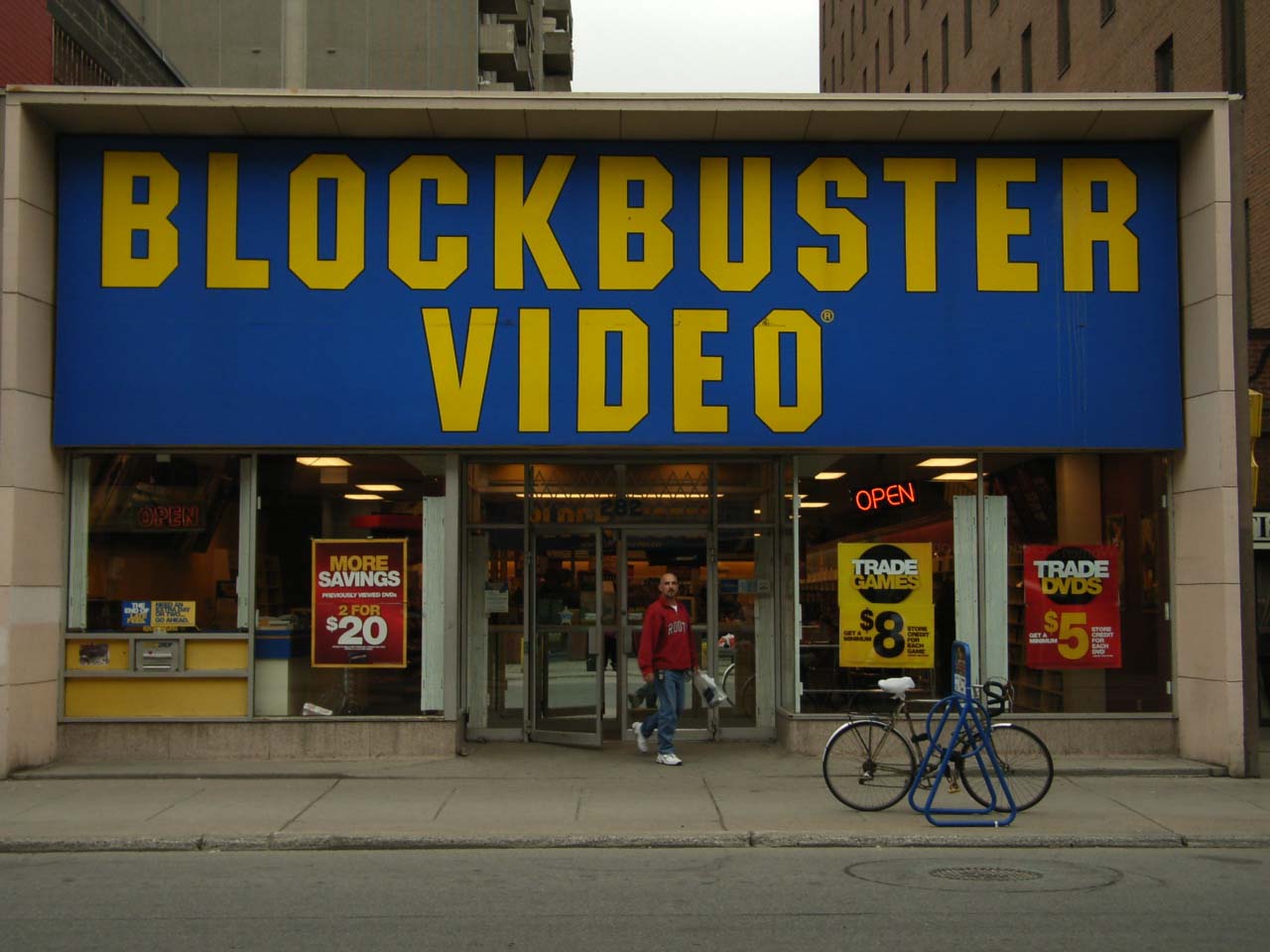 CELLULOID AND CIGARETTE BURNS: Blockbuster Will File For Bankruptcy