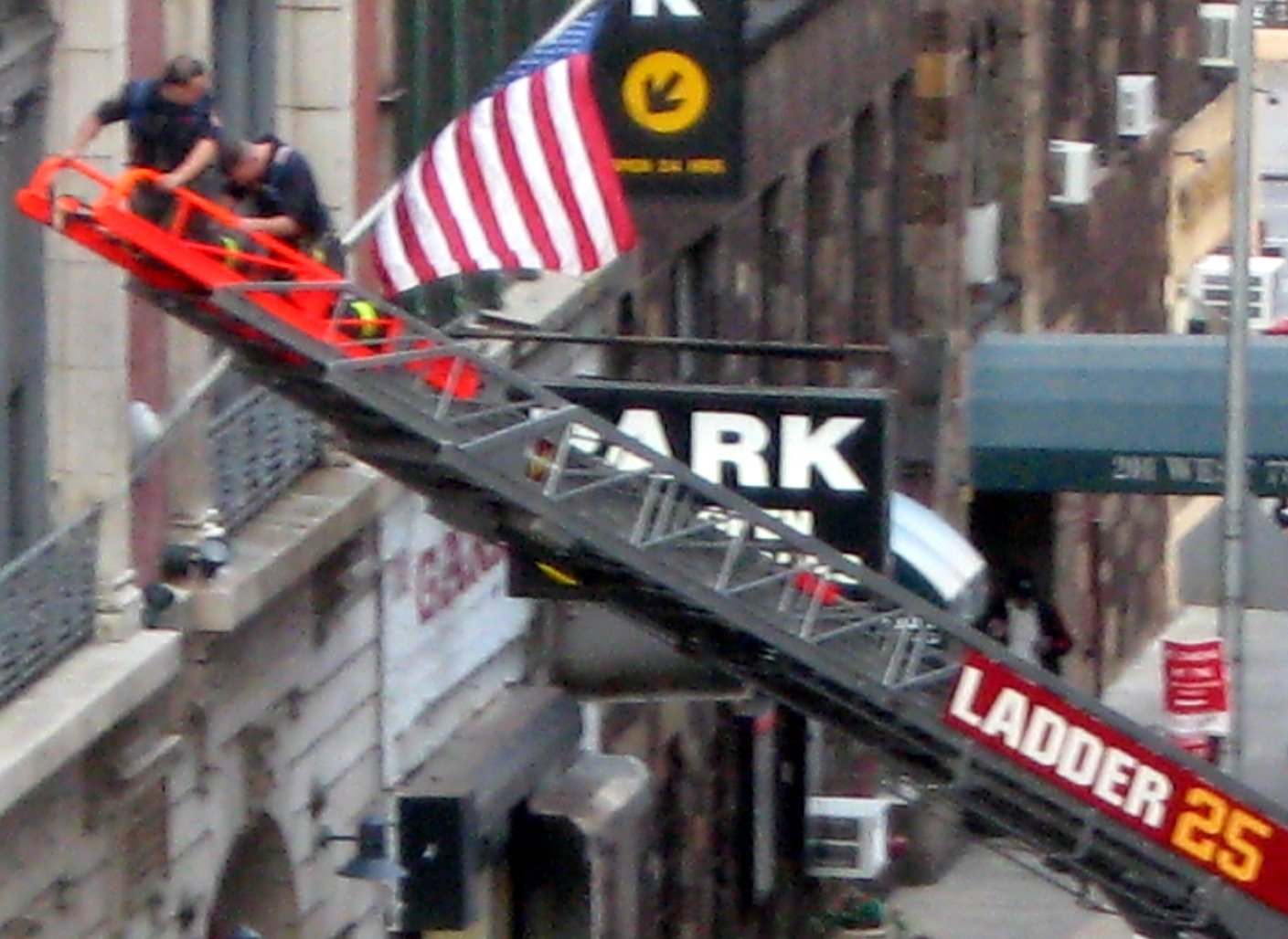 [fire_men+_action.jpg]