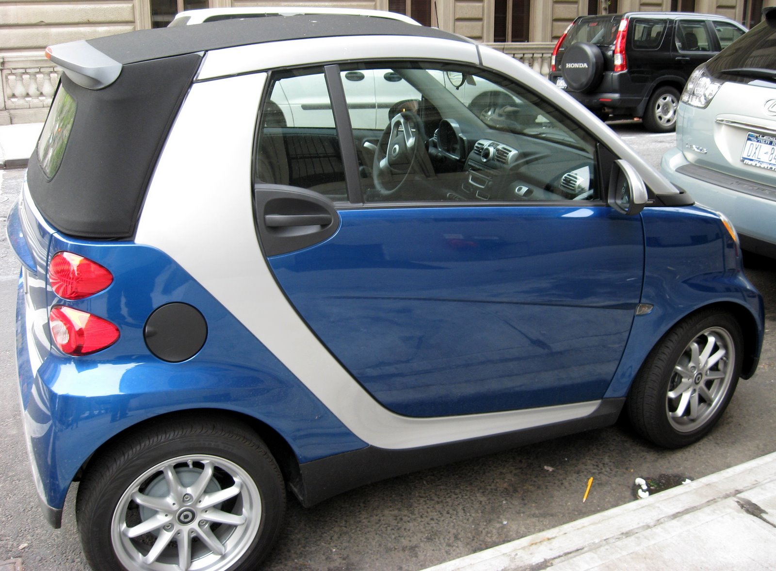 [smart_car_2.jpg]