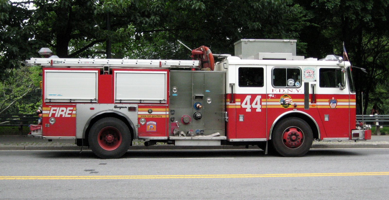 [nyc_firetruck.jpg]