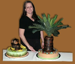Cheryl with Zoo Cakes Picture for this Holiday season