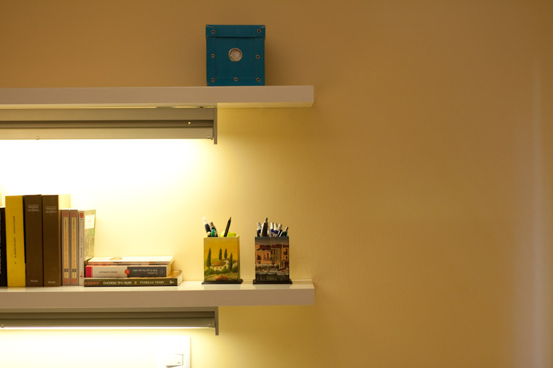 Cuando Las Ideas Se Concretan...: Estantes con Luz