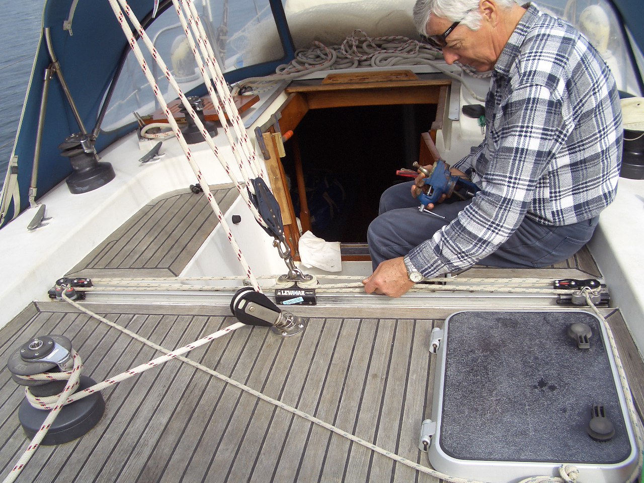 sailboat2adventure Sailboat Mainsheet Traveller Repair and Maintenance