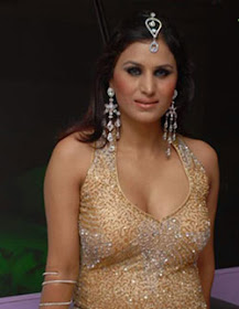 Nandini Jumani Hot Cleavage Photos