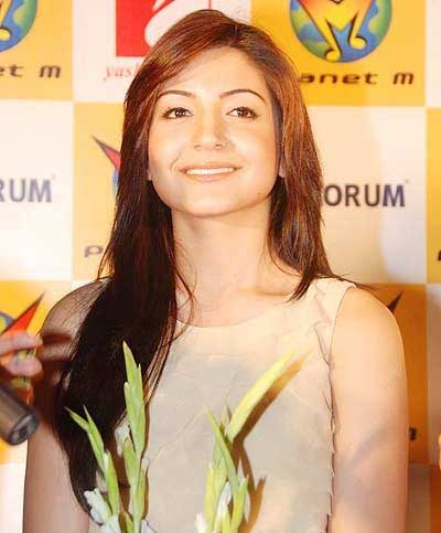 Anushka Sharma, Ranveer Singh at 'Band Baaja Baaraat' DVD launch