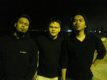 THE THREE MUSKETEERS