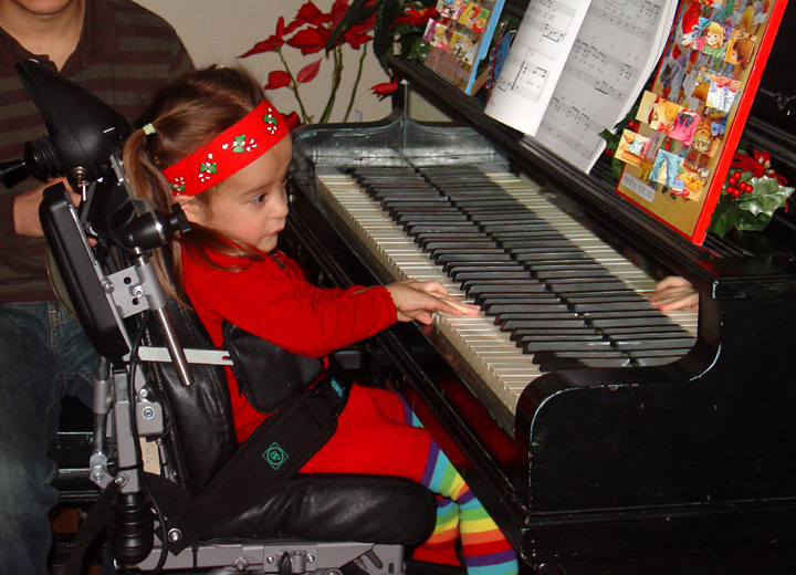 [2007.12.22EdenPiano.jpg]