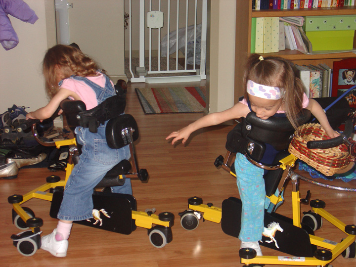 [2007.05.18TwoPonyWalkers.jpg]