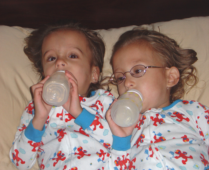 [2007.06.21Bedtime.jpg]