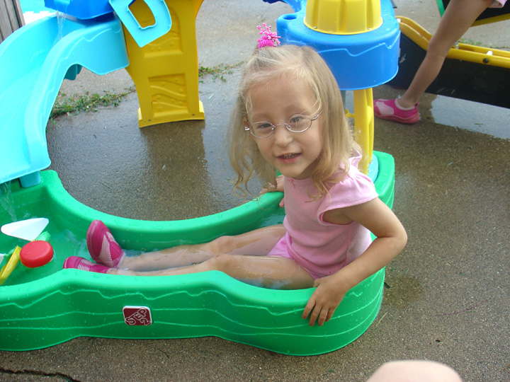 [2007.08.1HollandSitting.jpg]