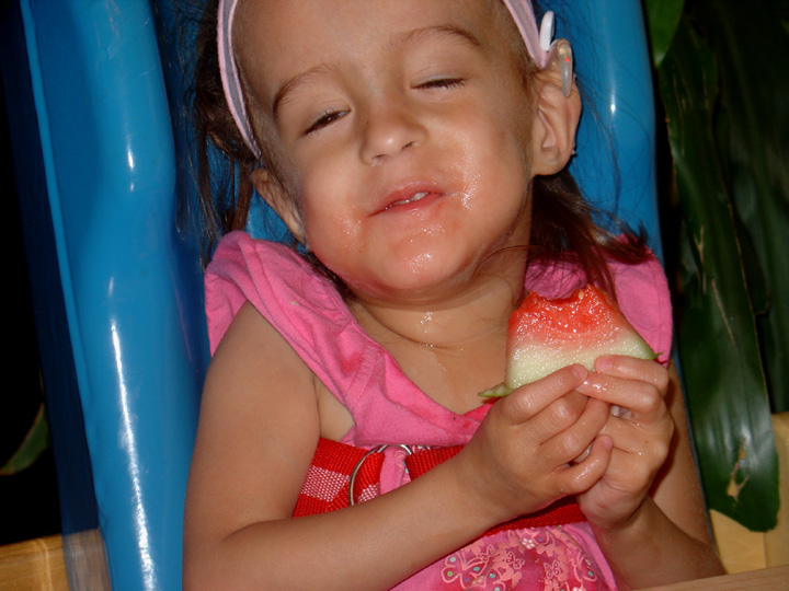 [2007.09.11EdenSillyFace.jpg]