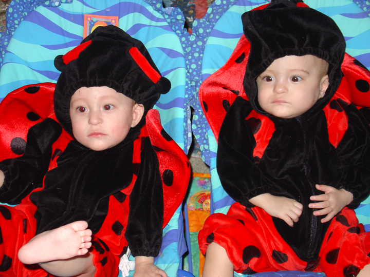 [2005.10.31SecondHalloween.jpg]