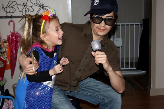 [2010.01.13BeyonceandJayZ.jpg]