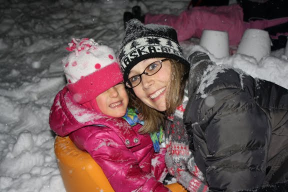 [2010.01.10MomandESnow.jpg]