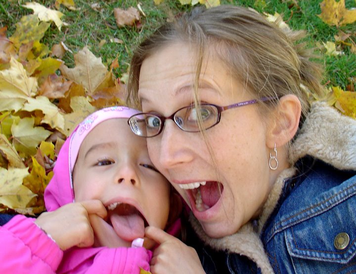 [2008.10.30EdenandMom.jpg]