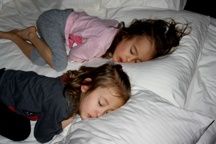 [2009.03.28SleepingBeauties.jpg]