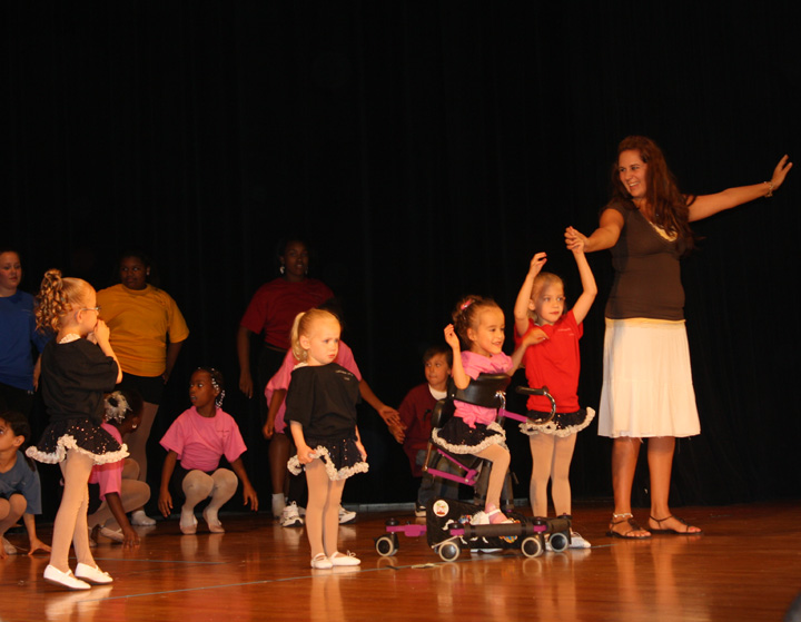 [2009.06.06DanceFinale.jpg]