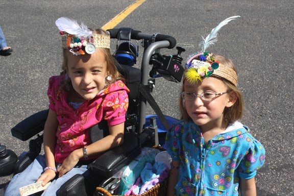 [2009.09.19GirlsHeadbands.jpg]