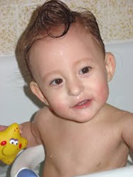 [2005.12.28HollandFace2.jpg]