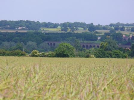 [Colne+Viaduct_from_a_distance.JPG]