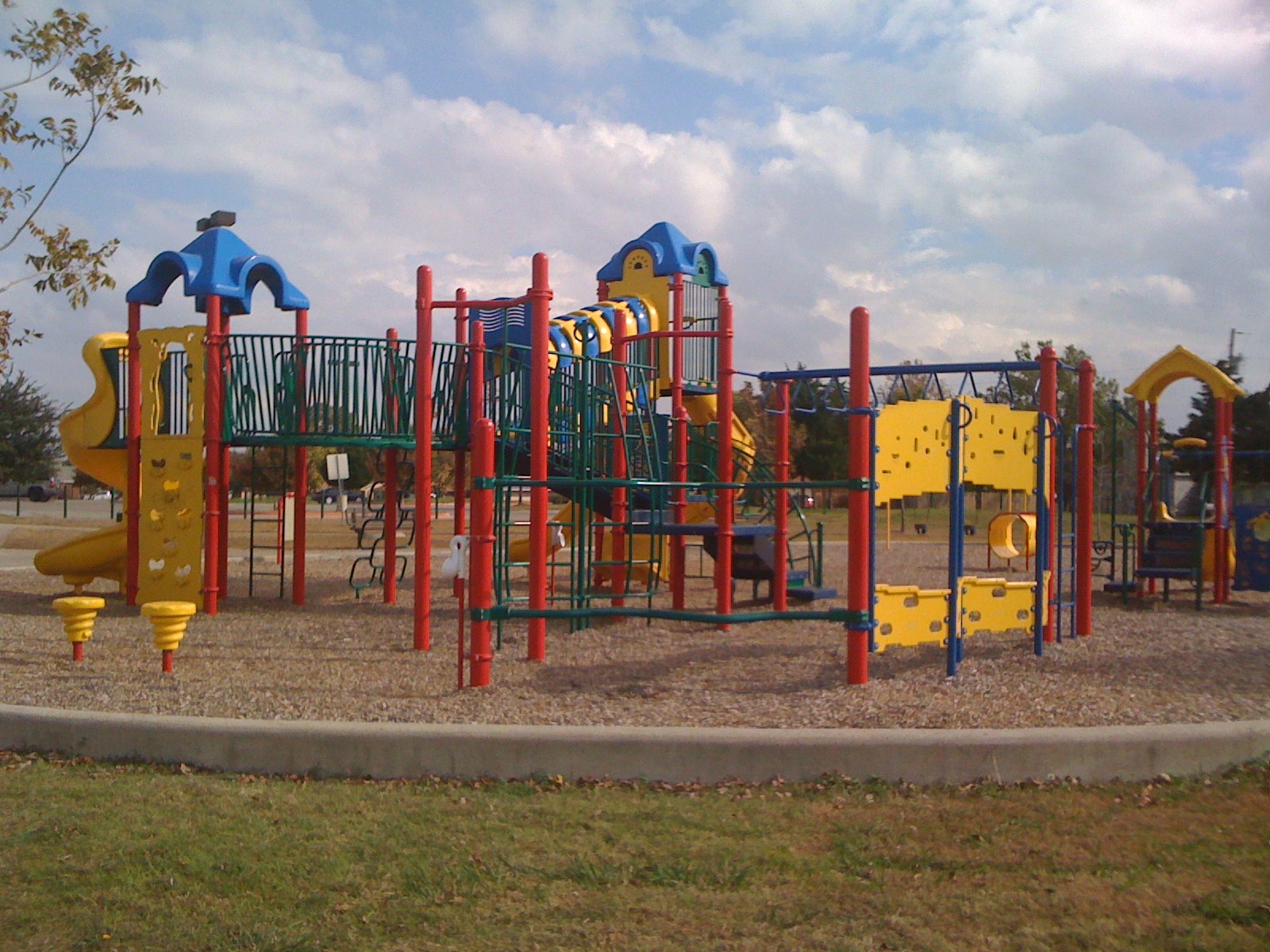 DFW Parks & Playgrounds Red Bird Park