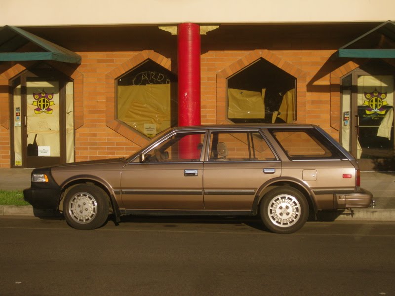 1987 Nissan maxima station wagon #3
