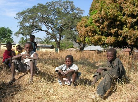 [Web+-+Kono+Hill+kids.jpg]