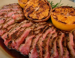 s slight alter inwards thickness from i terminate to the other allows for slices of medium rare an Garlic, Black Pepper, in addition to Fennel-rubbed Flank Steak amongst Grilled Oranges - aka Party Steak!