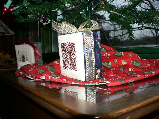 [Quaker+cube+side.jpg]