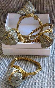 [a8a2dd3318307743_napkinring.jpg]