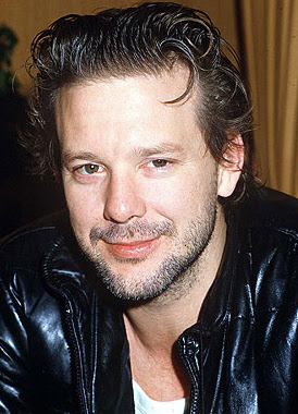 Erkeğe estetik yakışmıyor Erkeğe estetik yakışmıyor