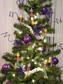 Bathroom christmas tree decorations Sew Many Ways…: Christmas Home Tour 2010…