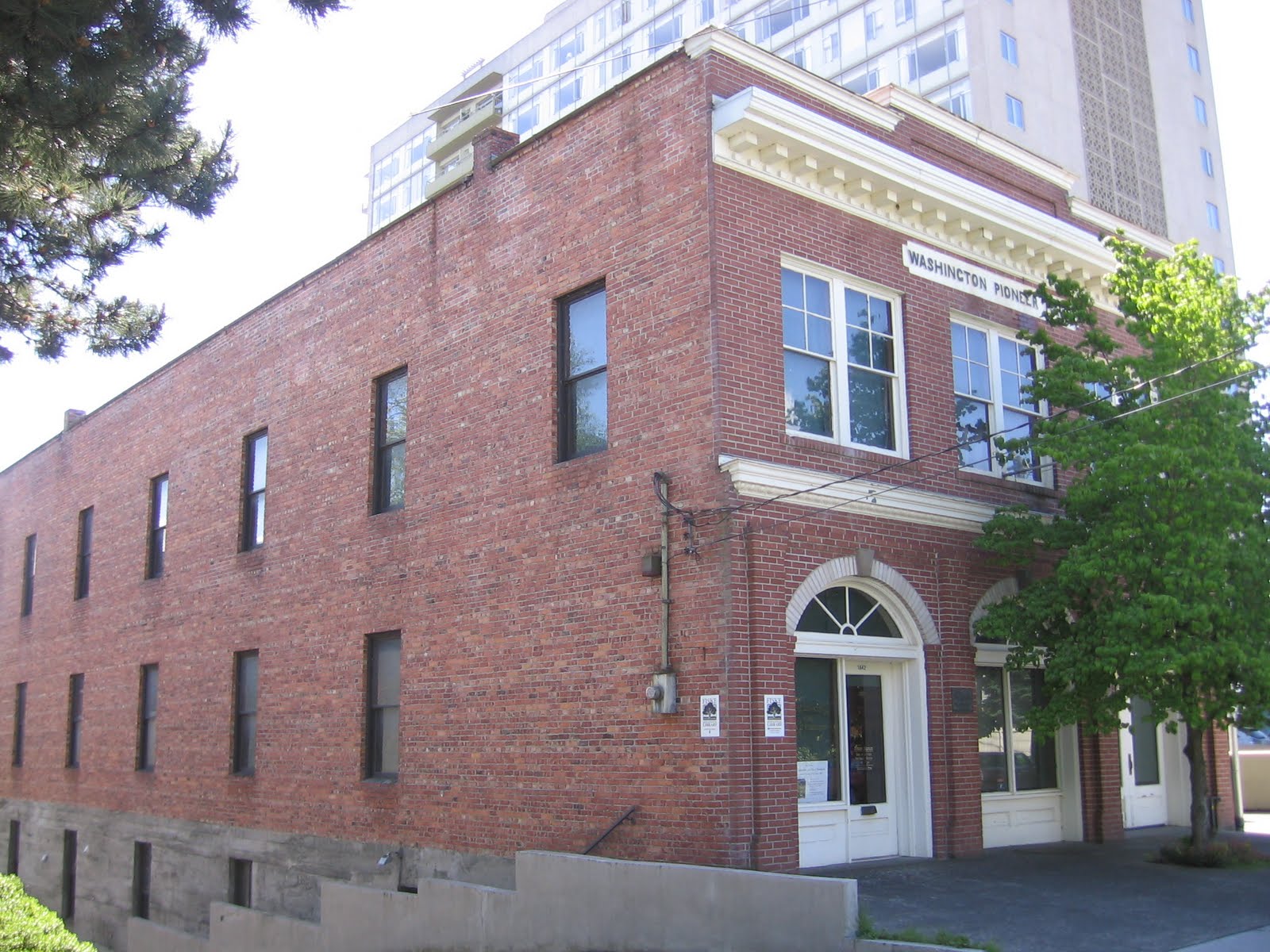 Madison Park Blogger Pioneer Hall turns 100