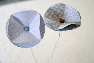 paperikukkia paper flowers