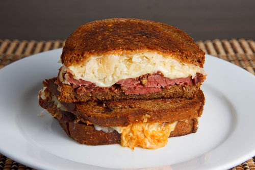 reuben sandwich drawing