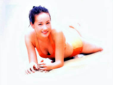 Beautiful Hotties Singaporean Girl : Maggie Q