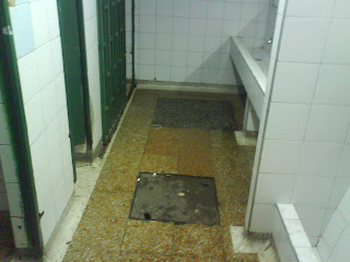 jeison salazar y orjuela y el tema son los baños: EL MAL USO DE LOS BAÑOS