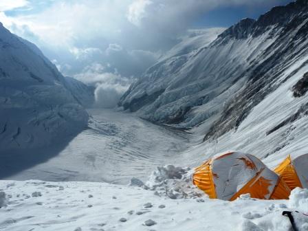 [=?iso-8859-1?Q?019_Niu_d=27=E0liga_a_la_pared_del_Lhotse=2EJPG?=-718322]