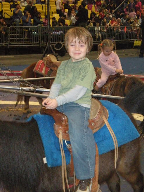 thes is me riding a hors