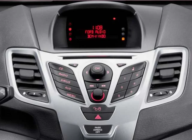 Novo Fiesta Sedan  2011 - interior console central