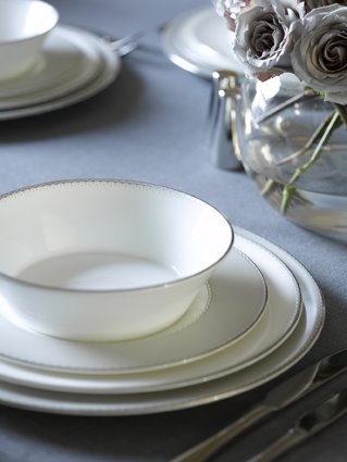 [Dentelle+TablewareLR.jpg]