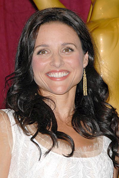 Julia Louis Dreyfus Height ~ Celeb Height