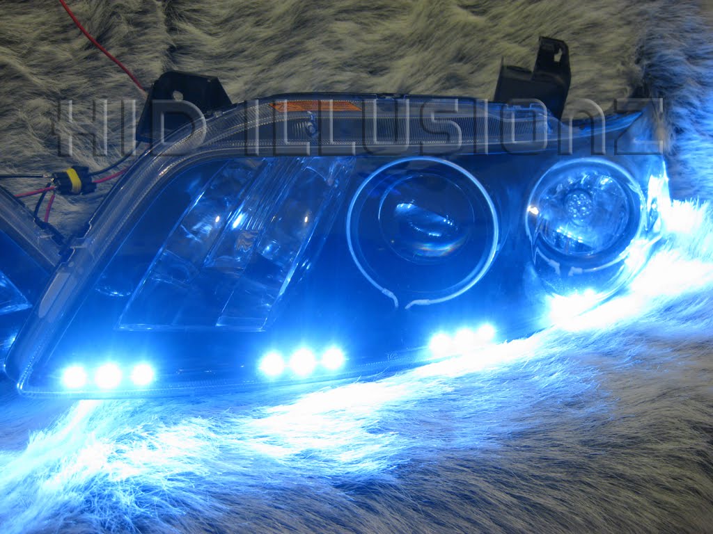 HID ILLUSIONZ: Infiniti FX35 Audi LED Strips Angel Eyes Clear Lens Mod