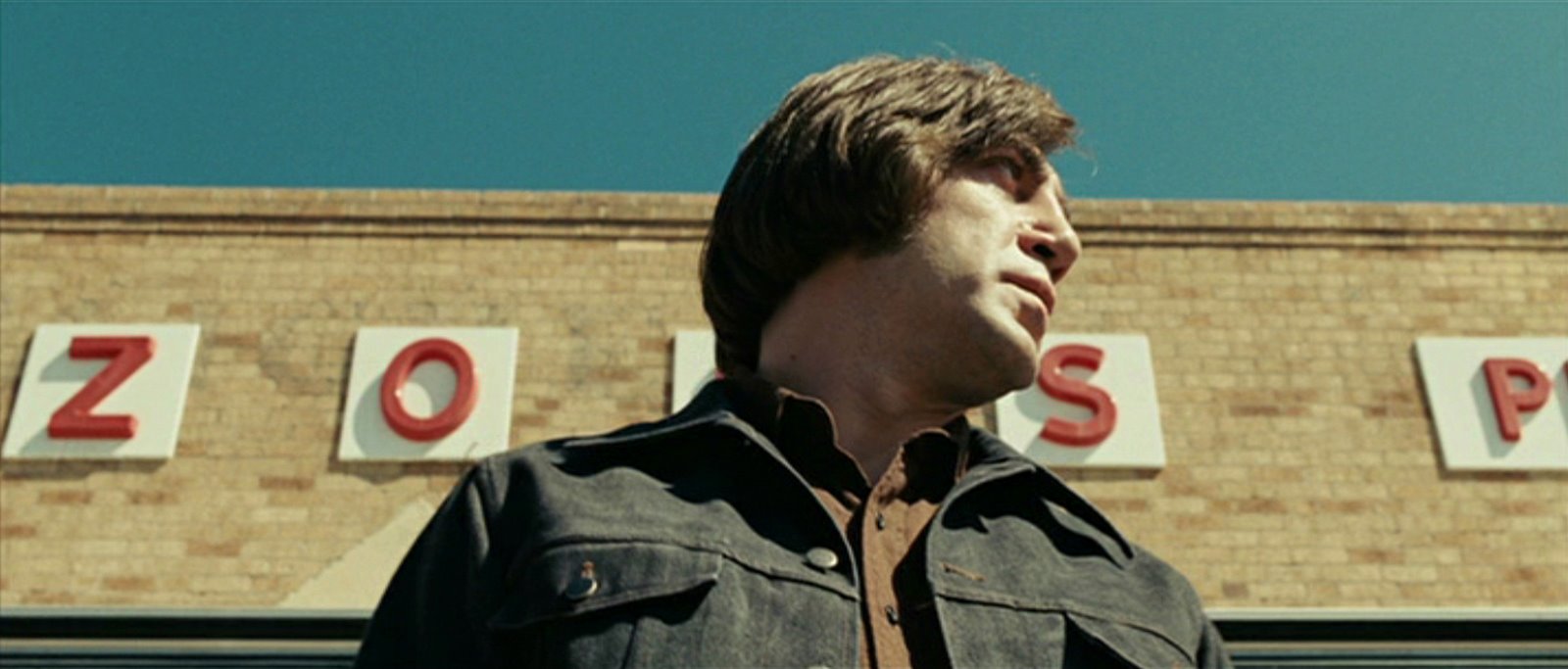 [NoCountry_3.jpg]