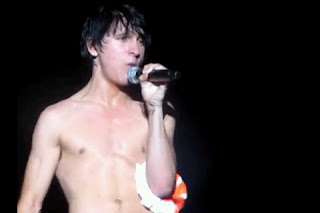 Young Hollywood: Mitchel Musso