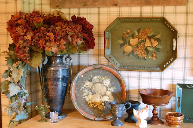 Little Red House: Kitchen Antiques