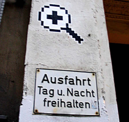 [geekiest_graffiti_10.jpg]