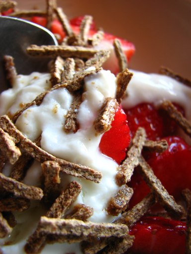 [Morangos_Iogurte_all_bran_3.jpg]